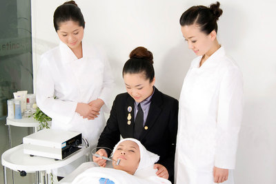 广州美容职业培训学校及其发展前景