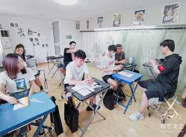 靖江宠物美容与美容职业培训学校费用指南