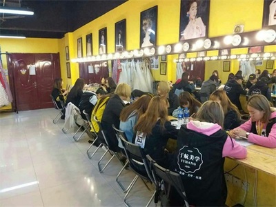 探寻美发培训新风向 为何唐山于航美学形象设计培训学校备受青睐？